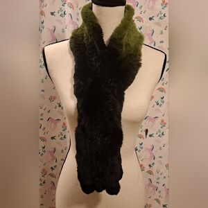 GORGEOUS Dana Stein Black & Green Hombre Rex Rabbit Fur Elegant Scarf Wrap